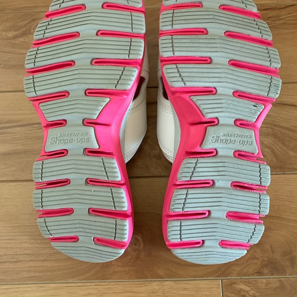 Skechers ShapeUps - Picture 3 of 4